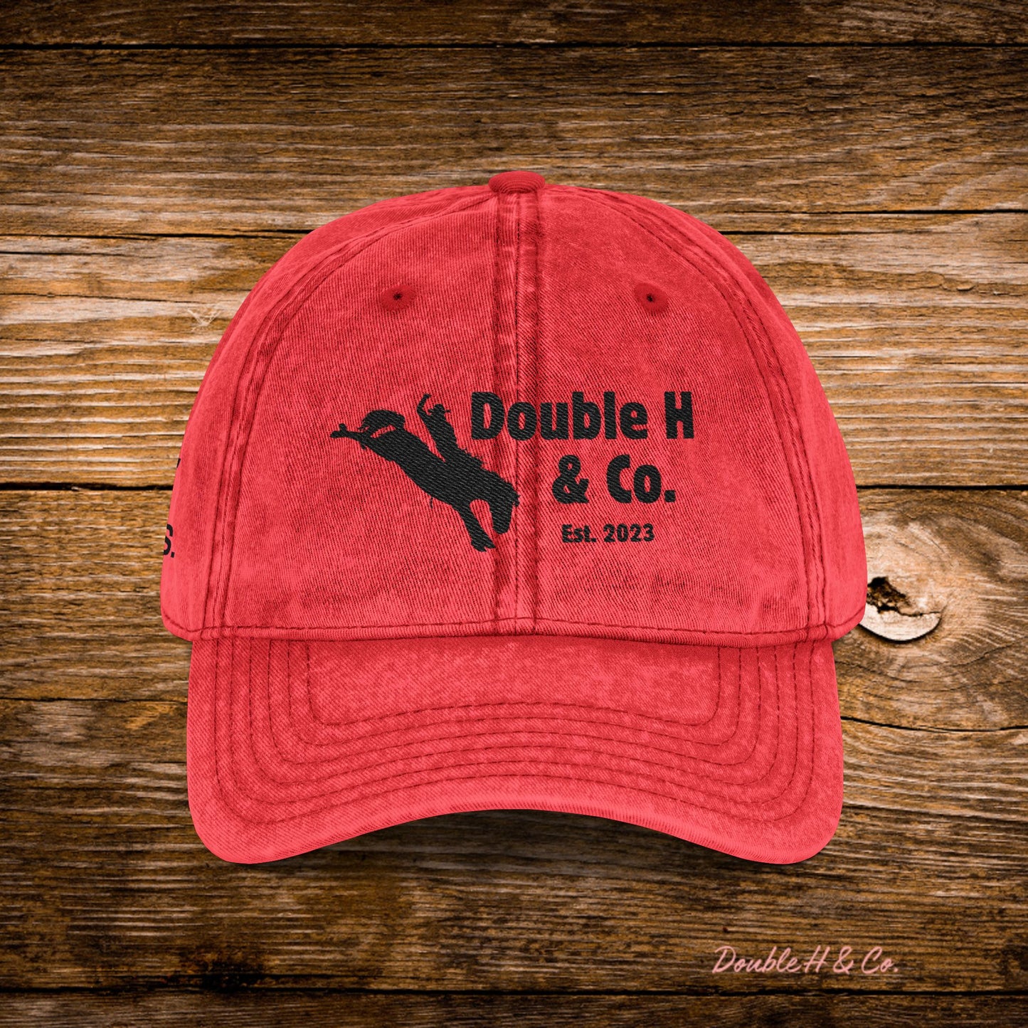 Vintage Embroidered Baseball Cap – Black Logo