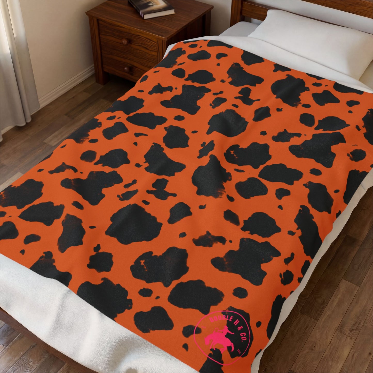 Retro Cheetah w/ Pink Logo Throw Blanket