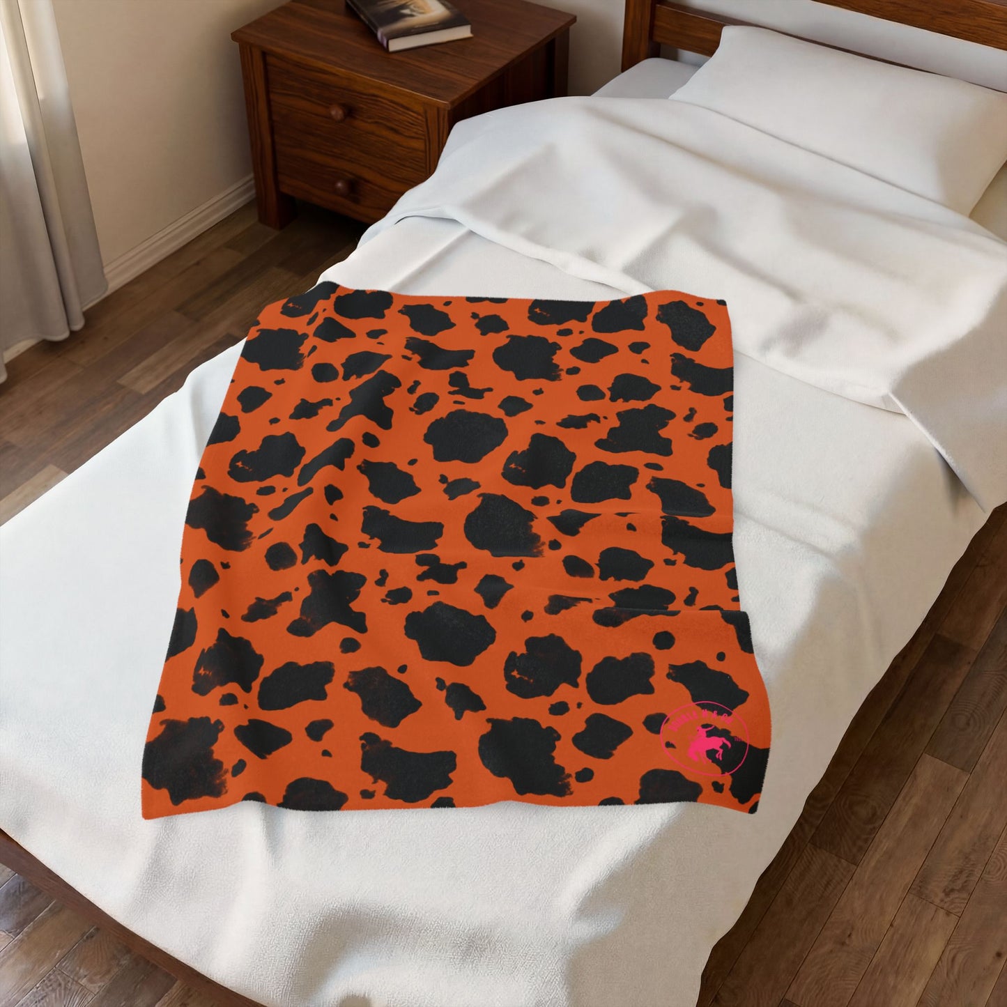 Retro Cheetah w/ Pink Logo Throw Blanket